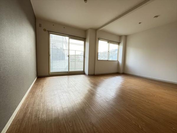 サンハイツ南本町