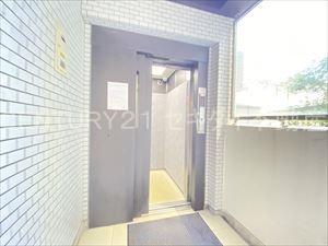 八尾市南植松町４丁目のマンション