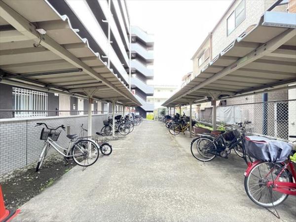 八尾市南植松町４丁目のマンション