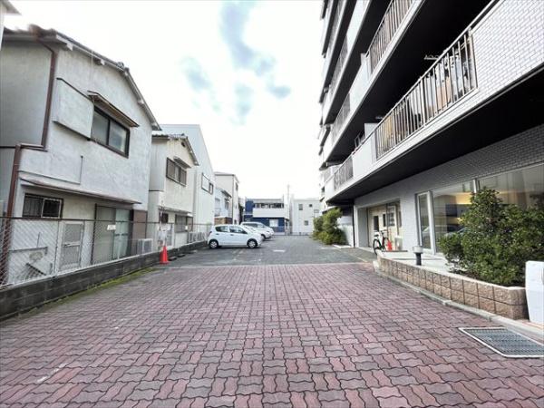 八尾市南植松町４丁目のマンション