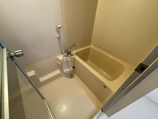 八尾市南植松町４丁目のマンション