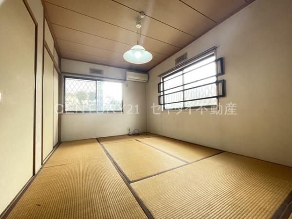 東山本町戸建て（車庫付き）