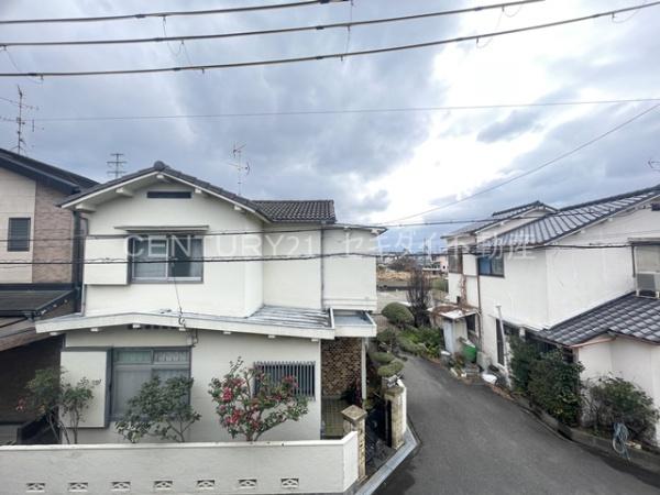 東山本町戸建て（車庫付き）