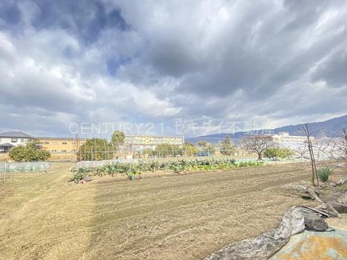 東山本町戸建て（車庫付き）