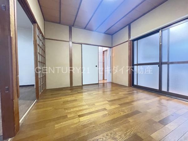 高安町北5丁目テラスハウス