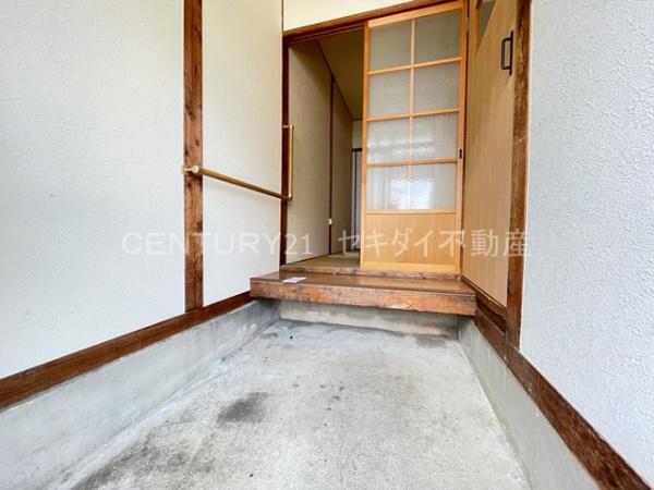 明美町2丁目平屋