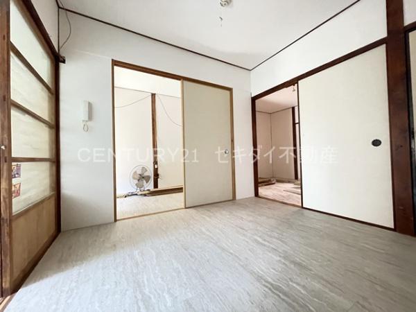明美町2丁目平屋