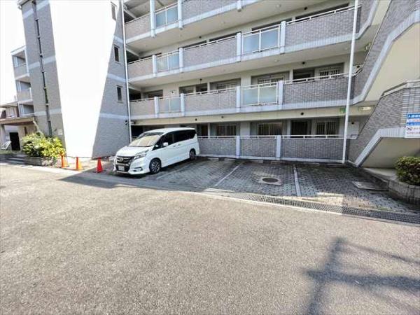 ドゥヴァンルパルク川村