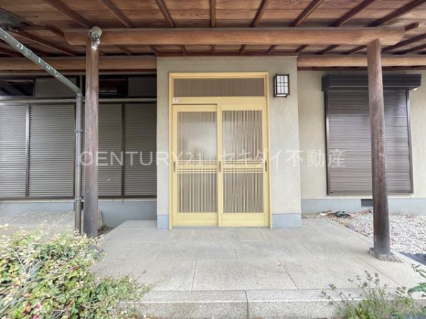 服部川3丁目戸建て