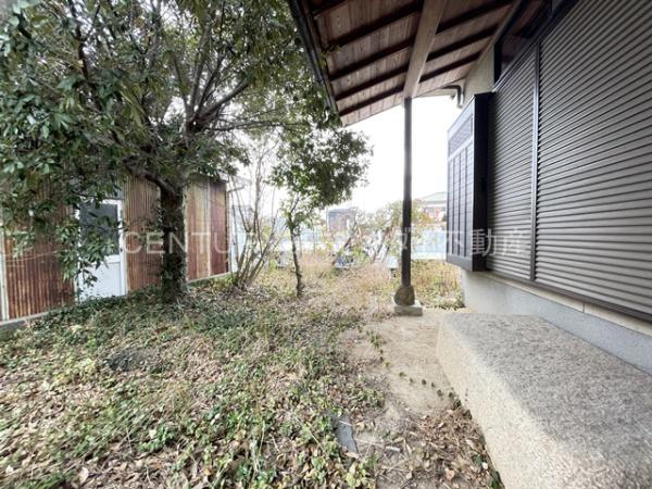 服部川3丁目戸建て