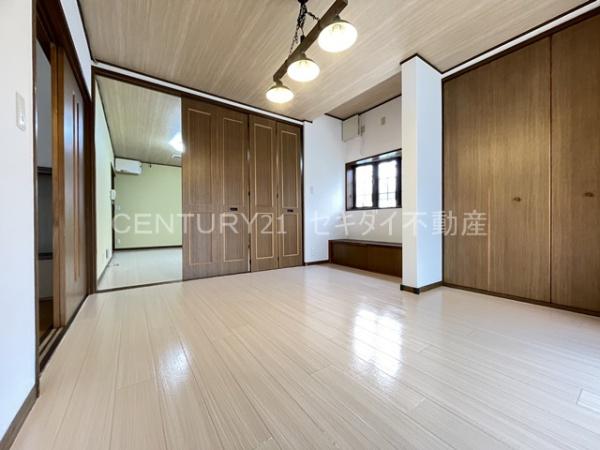 服部川3丁目戸建て