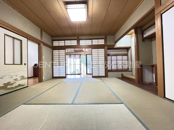 服部川3丁目戸建て
