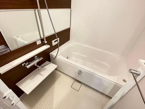 エクレールカララ