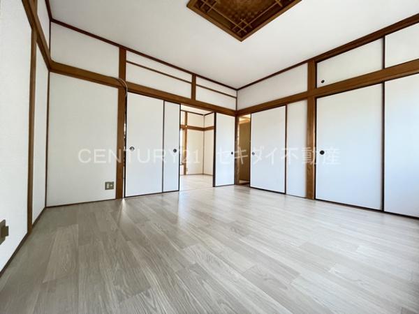 南植松町4丁目戸建て
