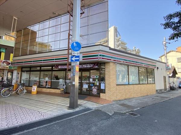ピース山城(セブンイレブン八尾本町7丁目店)
