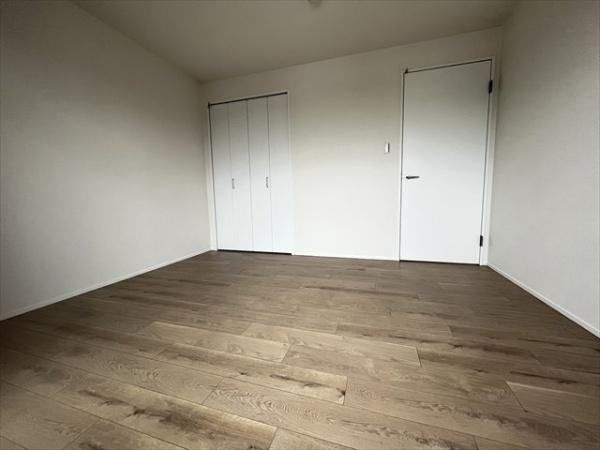 シャルム八尾