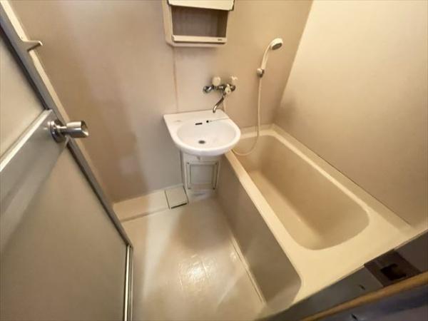 八尾市本町５丁目のマンション