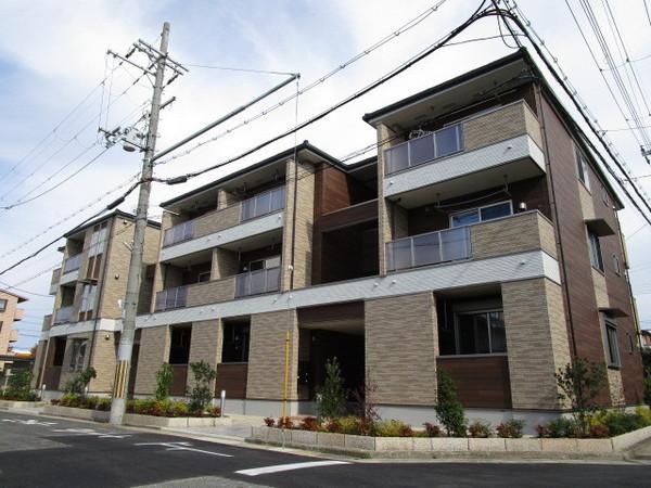 ノーブルセピア山本