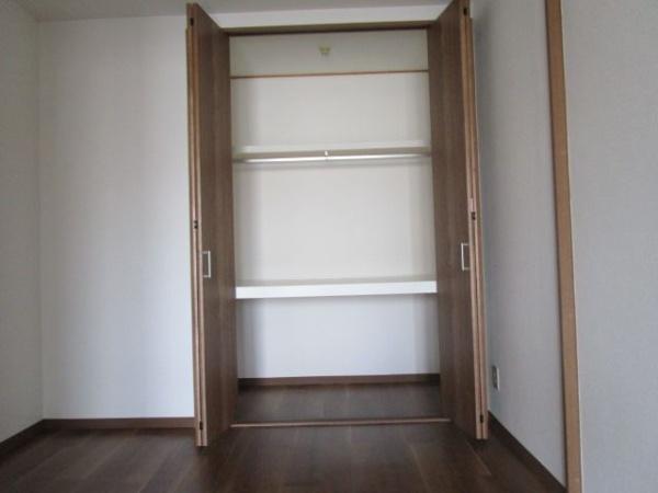 スヴァーネ東山本