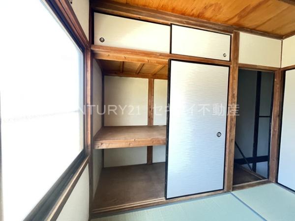 西山本町6丁目貸家
