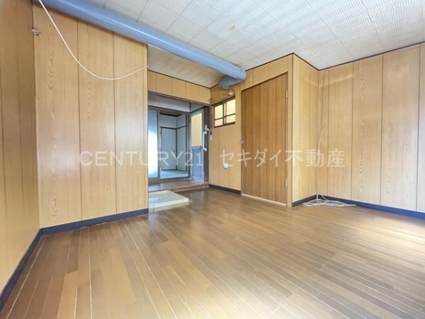 西山本町6丁目貸家