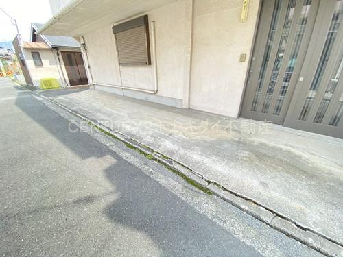 西山本町２丁目戸建て