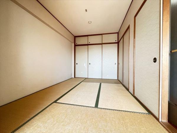 アディーレ八尾