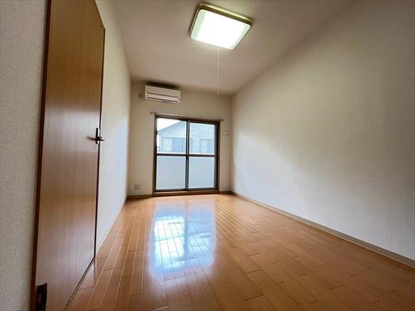 リバーサイド金岡六番館