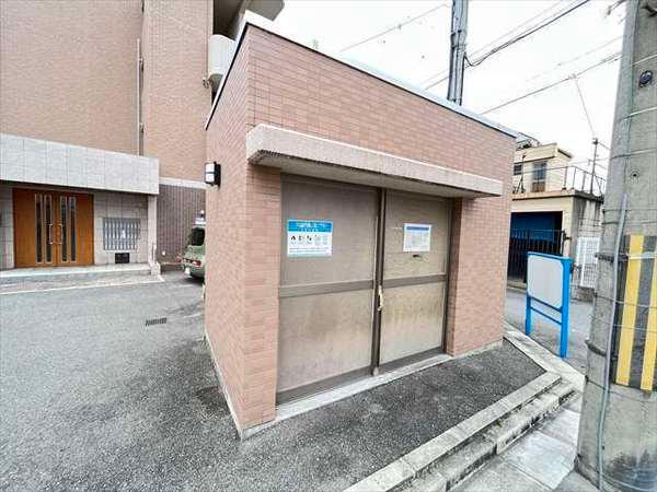 リバーサイド金岡六番館