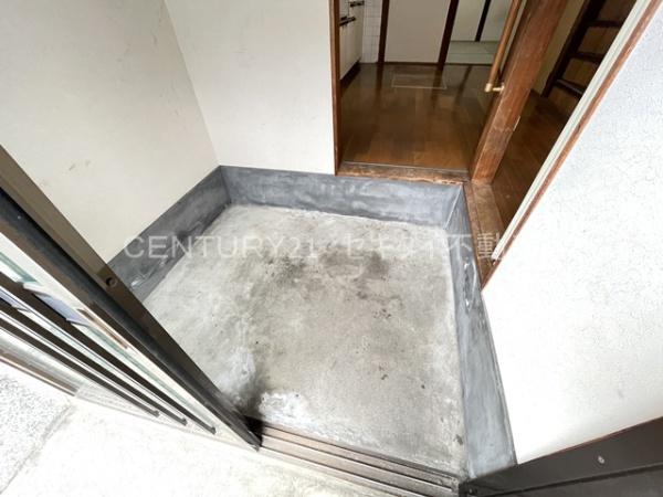 大蓮東4丁目貸家