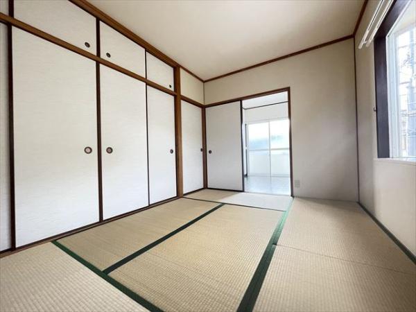 エスパリエ八尾