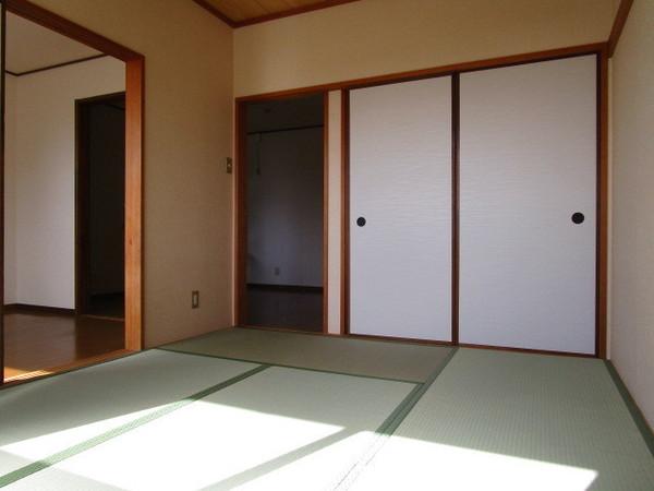 ハイツエバーグリーン