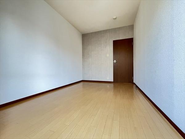 ラークコート