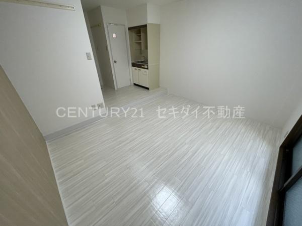 春日町西田マンション(洋室)