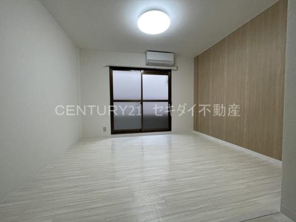 春日町西田マンション(洋室)