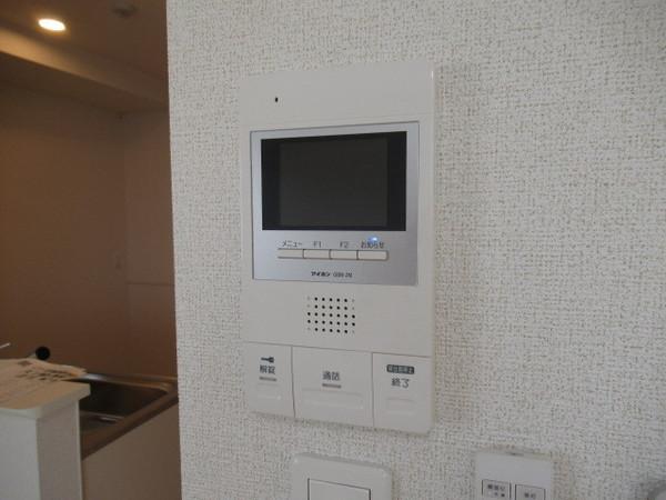ノーブルセピア山本