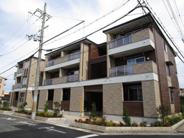 ノーブルセピア山本