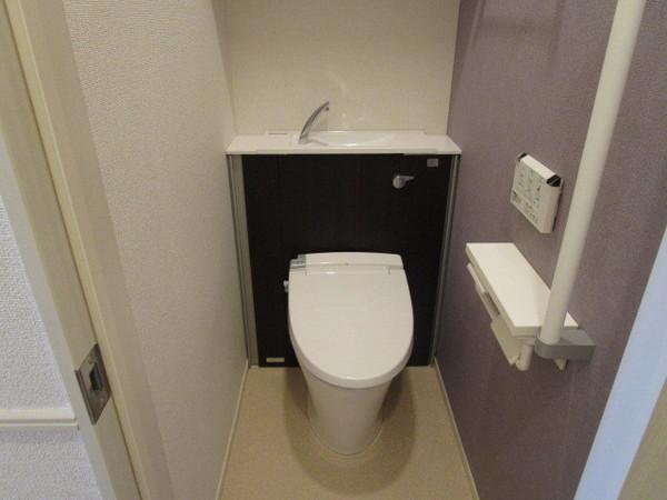 ノーブルセピア山本