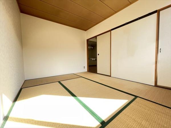 藤井ハイツ　B棟