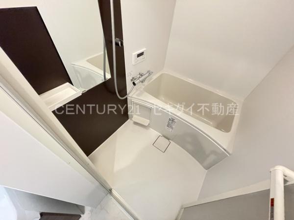 セレニティ法善寺