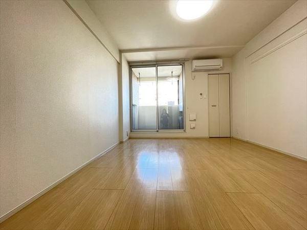シェモワ　八尾