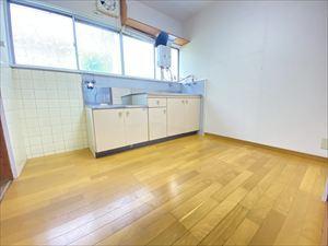 恩智北町１丁目戸建て（ガレージ付き）