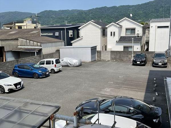 リフレカワニシ