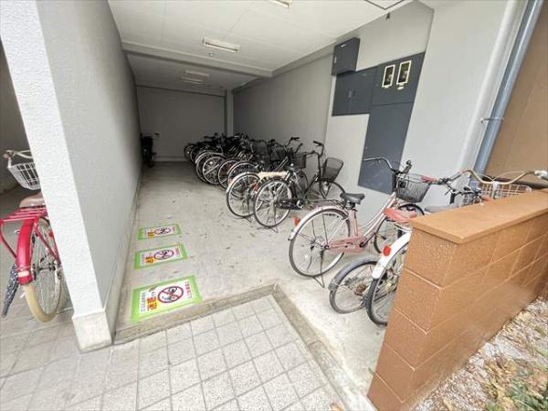 エトワールヴィル－Ｒ八尾末広町