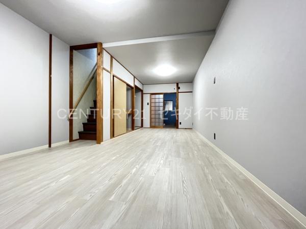 フォレストヒルズ西弓削連棟貸家