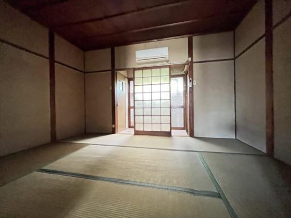 小川平屋