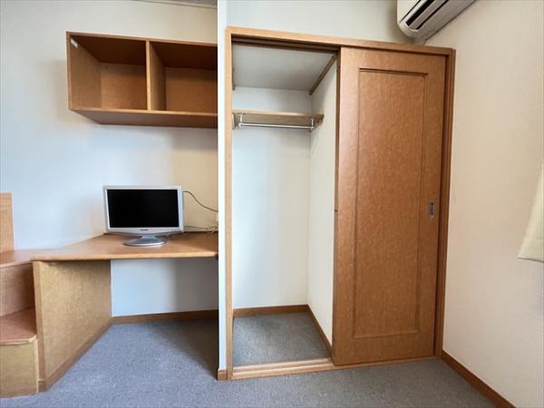 グロス　ヴェスト