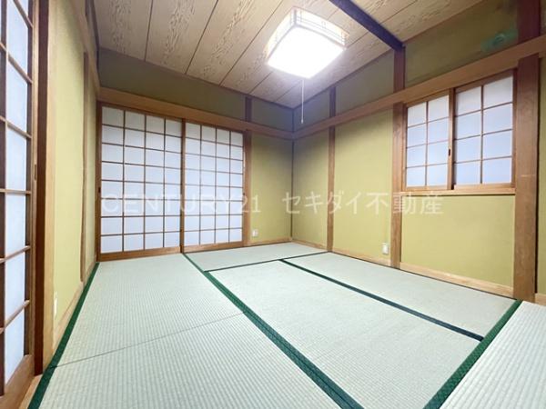 東山本町1丁目ガレージ付き戸建て