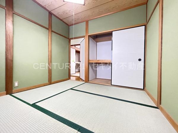 東山本町1丁目ガレージ付き戸建て