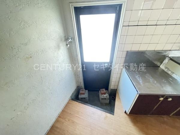 末広町3丁目貸家